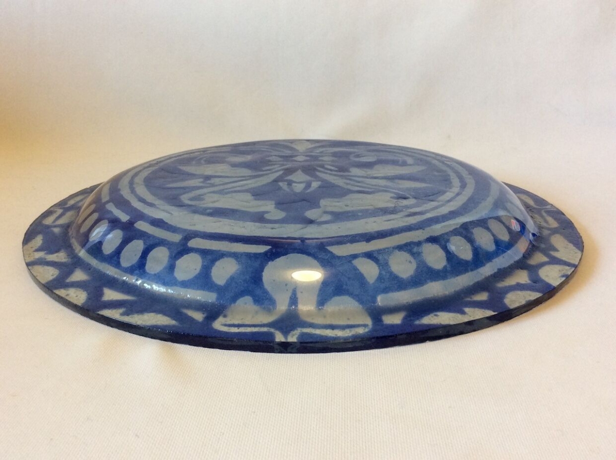 plat_bleu_fleur_de_lys_omeyade_ou_mamelouk_islam_turquie_orientalisme_ottoman
