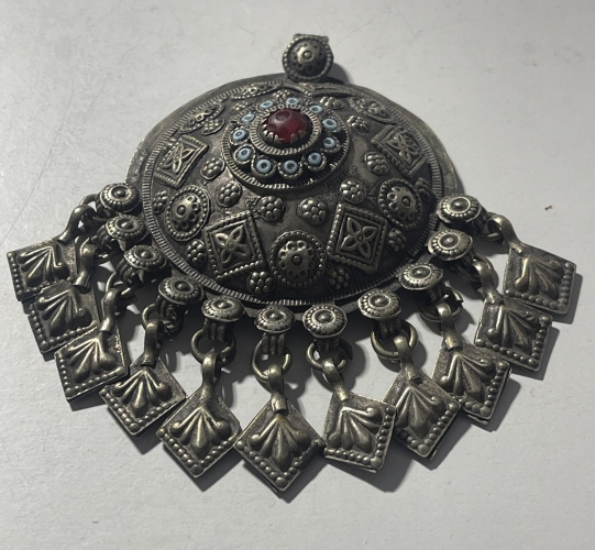 afghanistan_ou_pakistan_kuchi_pendentif_sonore_danse_tribal_amulette_1920???1940