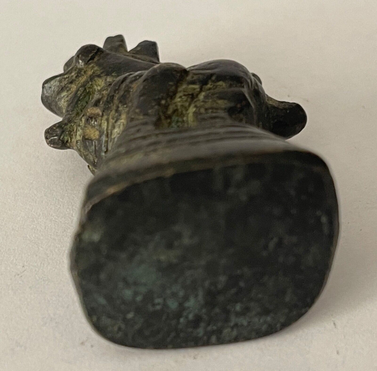 poids_en_bronze_xviii_singha_birmanie_cambodge_laos_thailande_114_grammes