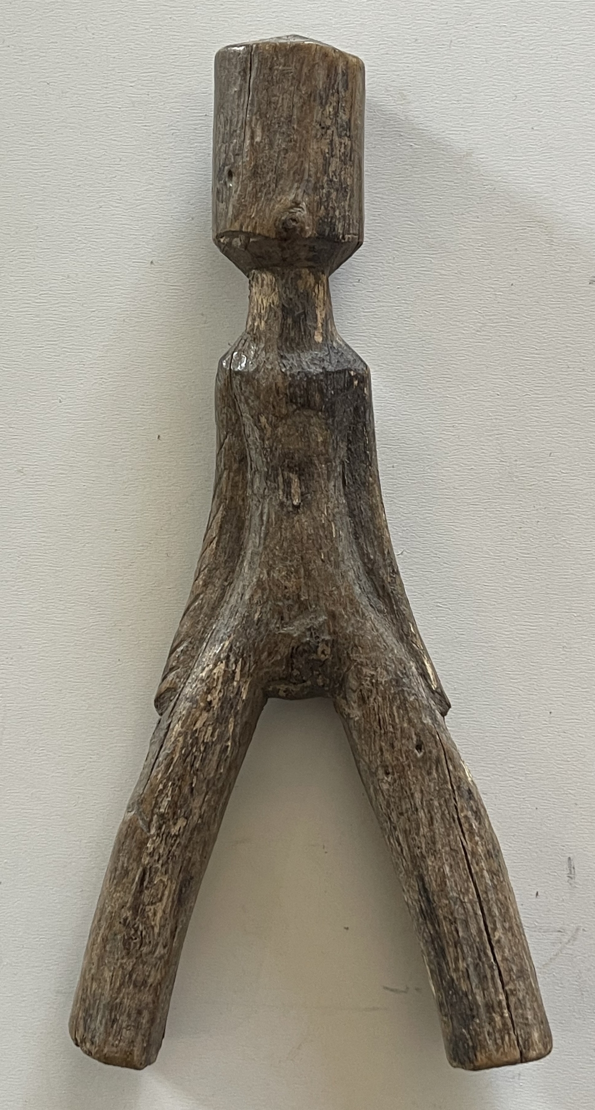 lobi_lance-pierre_en_bois_burkina_faso_/ou_ghana_afrique_xxe