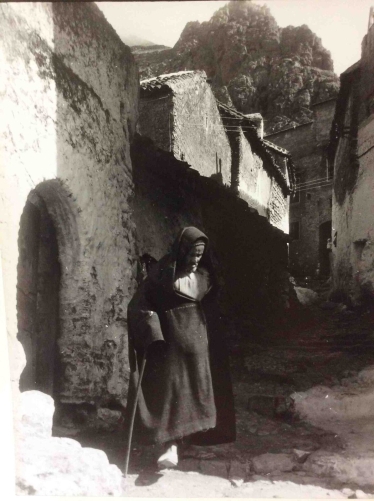 maroc__tirage_argentique_anonyme_entre_1930_et_1960__vieil_homme__al-_maghrib_