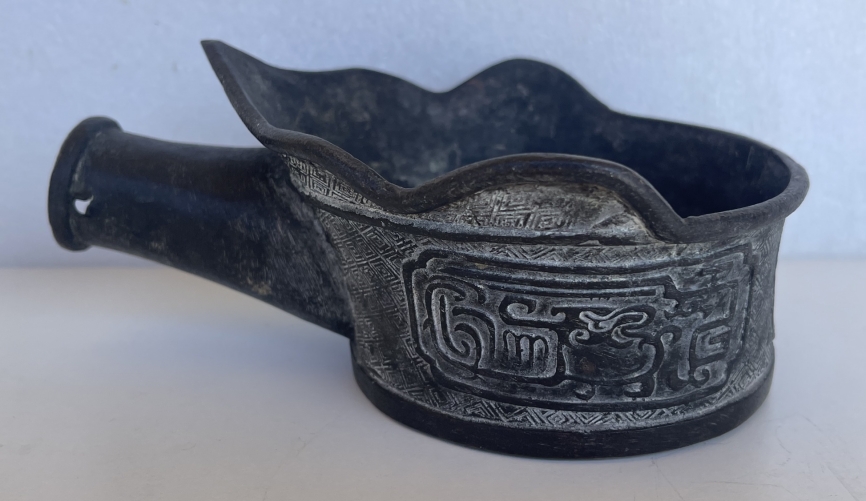 chine_fer_a_repasser_ancien_instrument_de_torture_mute_en_art_menage_!_pressing