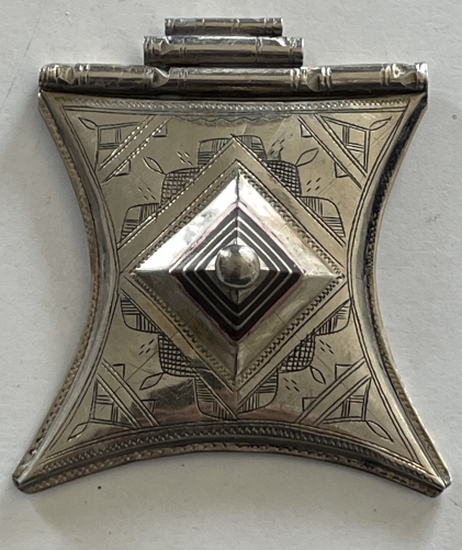 amulette_touareg_tcherot_bas_titre_grave_mali_sahara_bijou_nomade_xxe
