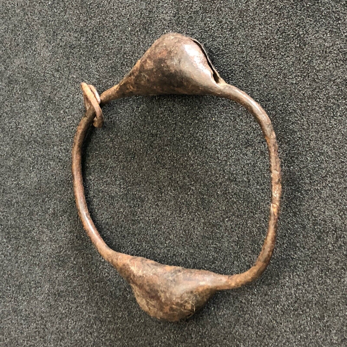 bracelet_mossi_a_grelots_en_fer__moose_afrique_burkina_faso