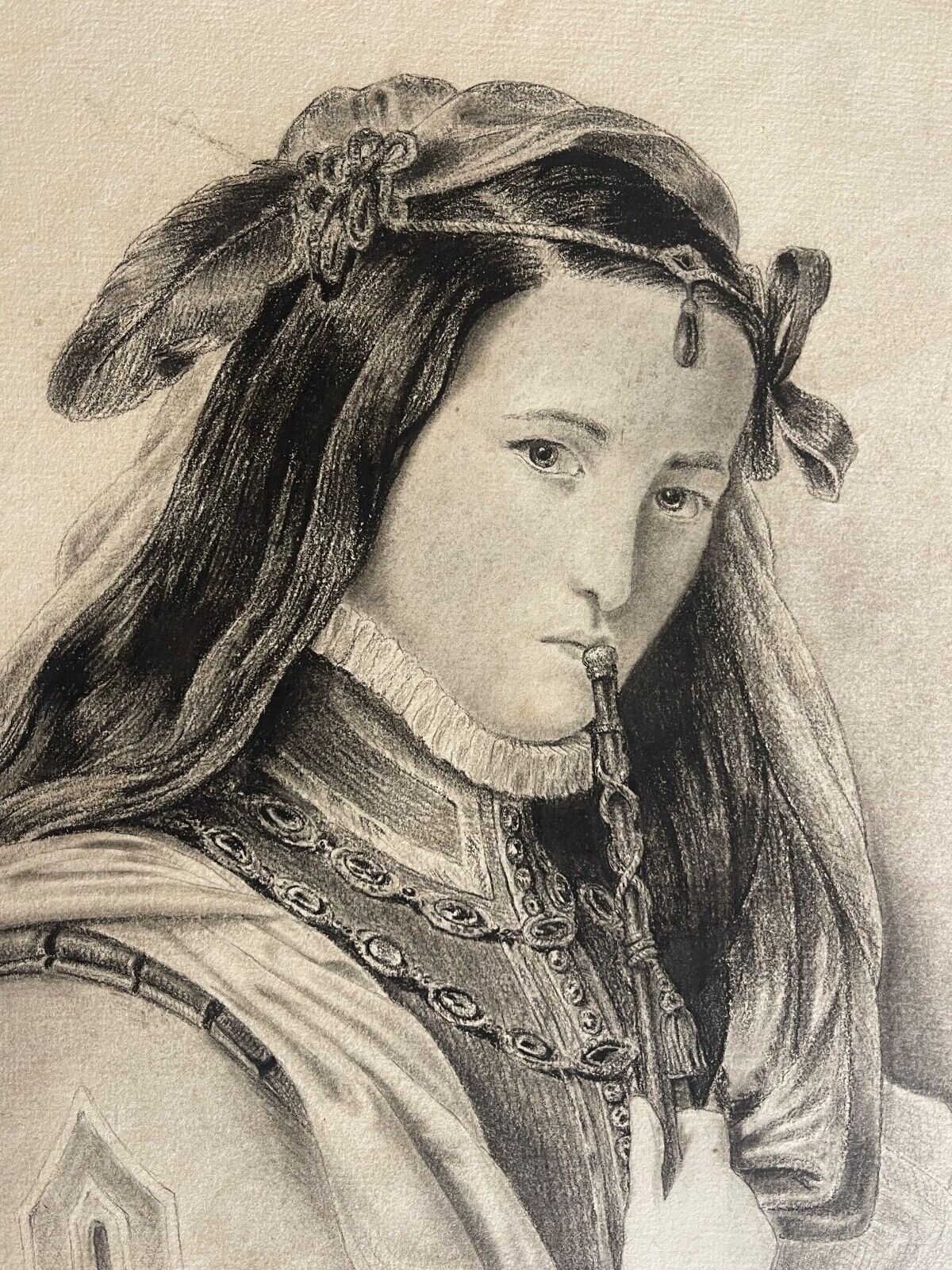 renaissance_femme_robe_a_col_haut_inconnue_vers_1560_dessin_fusain_vers_1850