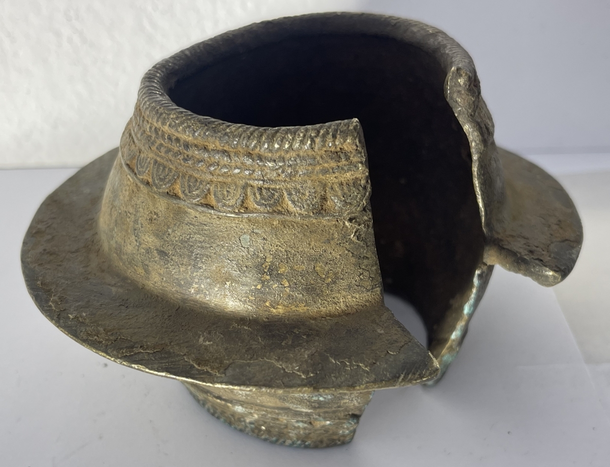bracelet_kobre_alliage_cuivreux_mossi_en_piece_ancienne_afrique_932_grammes