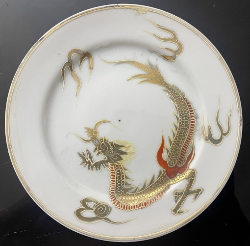 chine_assiette_xixe_decor_dragon_perle_a_lor_et_chauves-souris