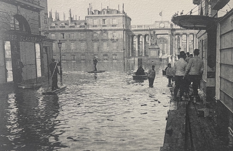 paris_inondation_place_palais_bourbon_heliogravure_de_1910_france