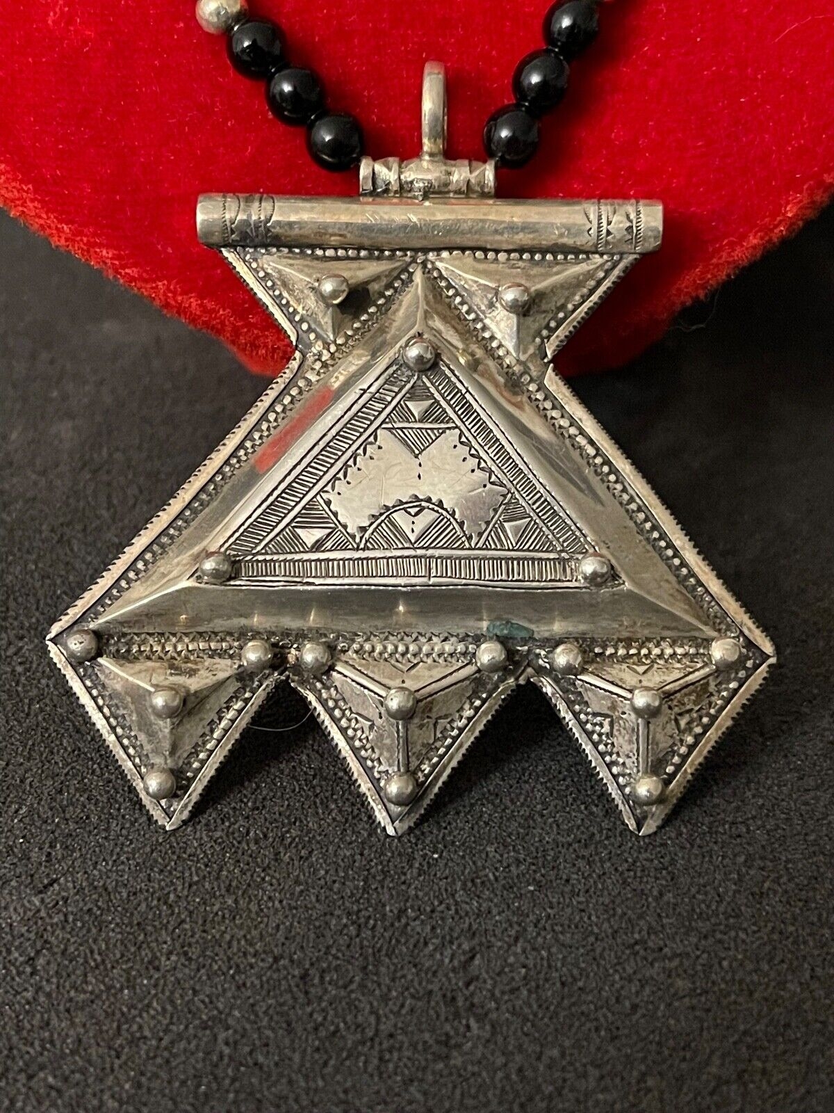 collier_touareg_grande_khomeissa_khomeissa_main_de_fatima_sahara_niger_xxe