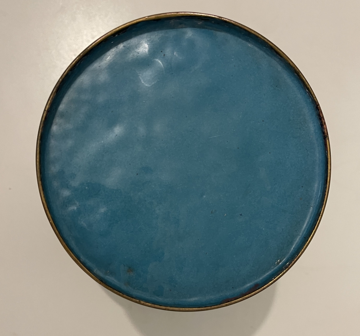 chine_pot_couvert_cloisonne_c_1930_fleur_papillon_oiseaux_pivoine_chrysantheme