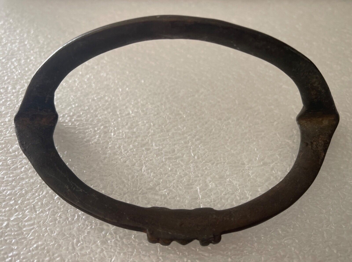 bracelet_de_cheville_senoufo_bronze_a_patine_noir_debut_xxe_afrique