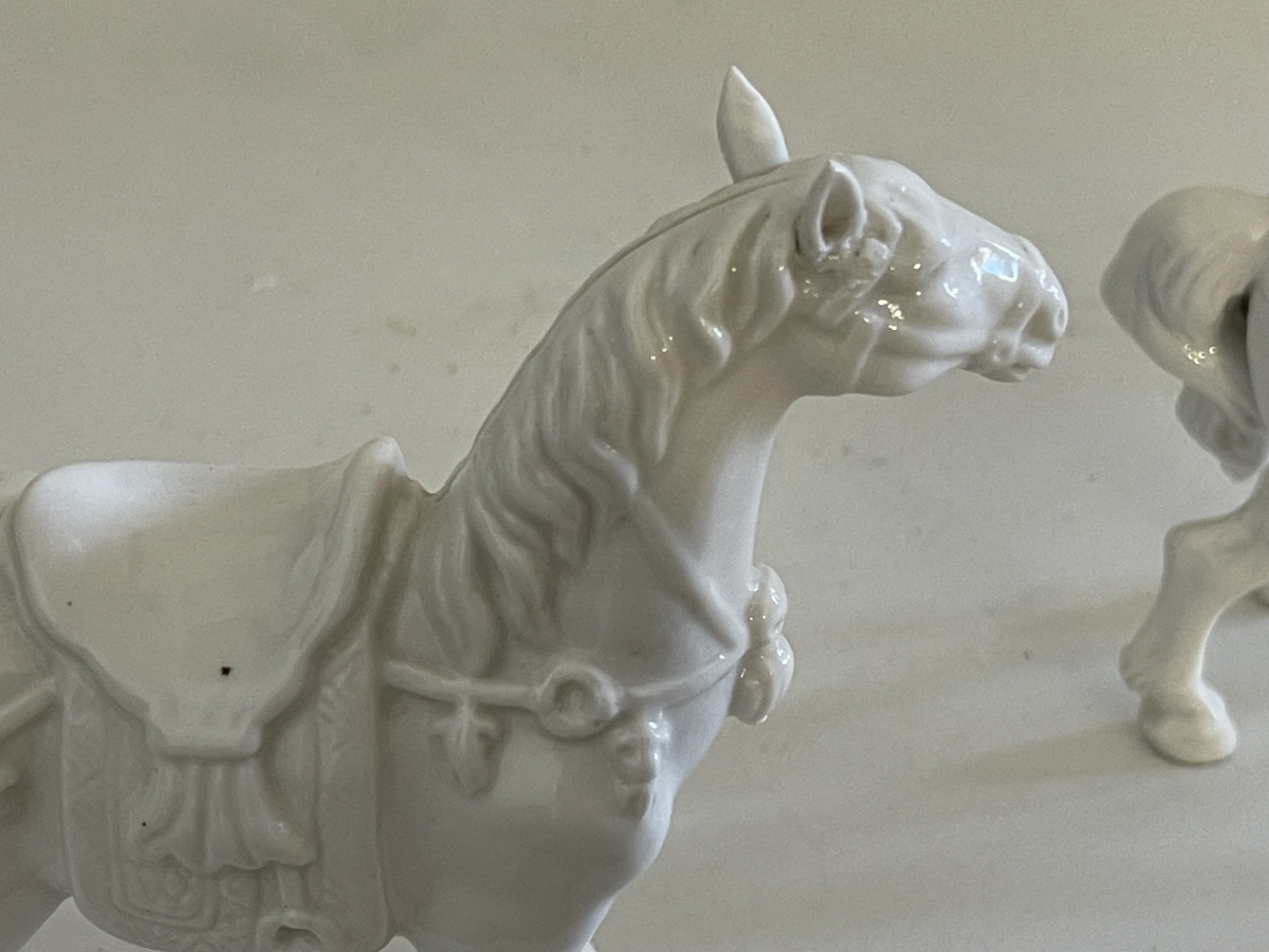 chine_cheval_paire_de_porcelaine_chevaux_figurines_xix_eme