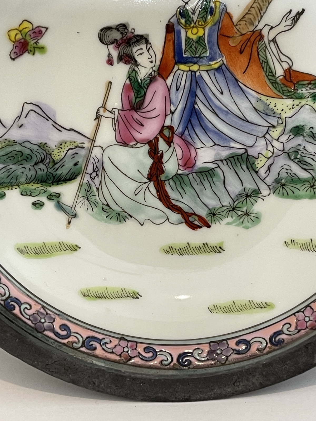 chine_coupelle_en_porcelaine_republique_signature_apocryphe_sous_couverte