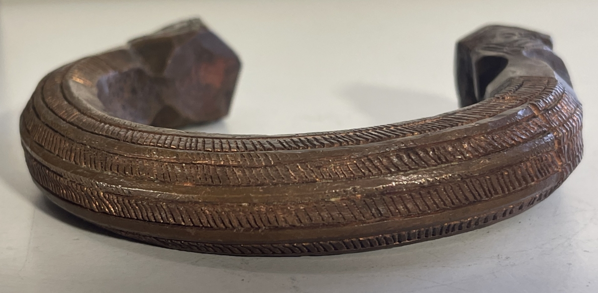 manille_afrique_ancien_anneau_monnaie_bronze_530_grammes_nigeria_xixe