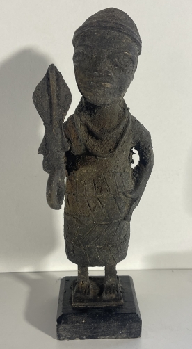 guerrier_edo_en_tenue_de_guerre_benin_bronze_ife_20_cm_fin_du_xxe