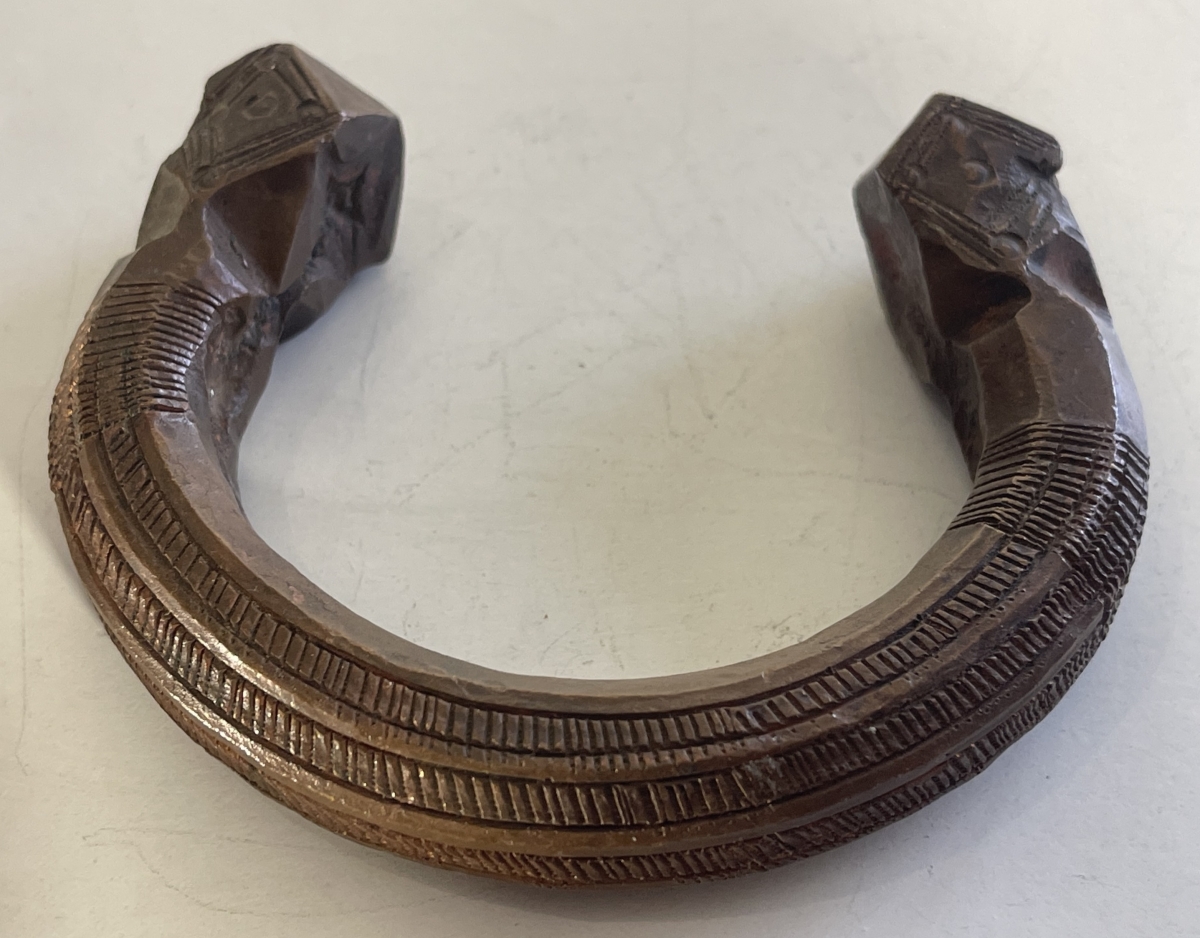 manille_afrique_ancien_anneau_monnaie_bronze_530_grammes_nigeria_xixe