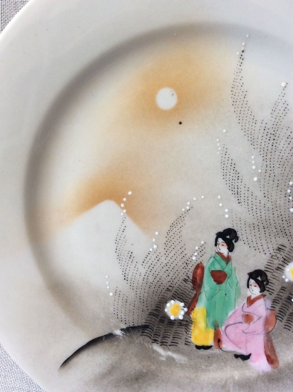 japan_japon_assiette_aux_galantes_avec_emaux_fait_main_xixe_nippon