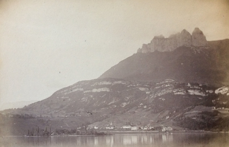 duingt_chateau_de_duingt_et_lac_annecy_photographie_tirage_albumine_c_1880