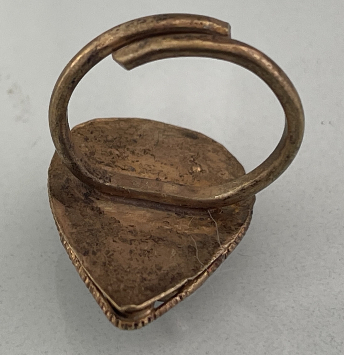 afghanistan_bague_circa_1960_bijoux_ethnique_afganistan_bleu_et_rouge