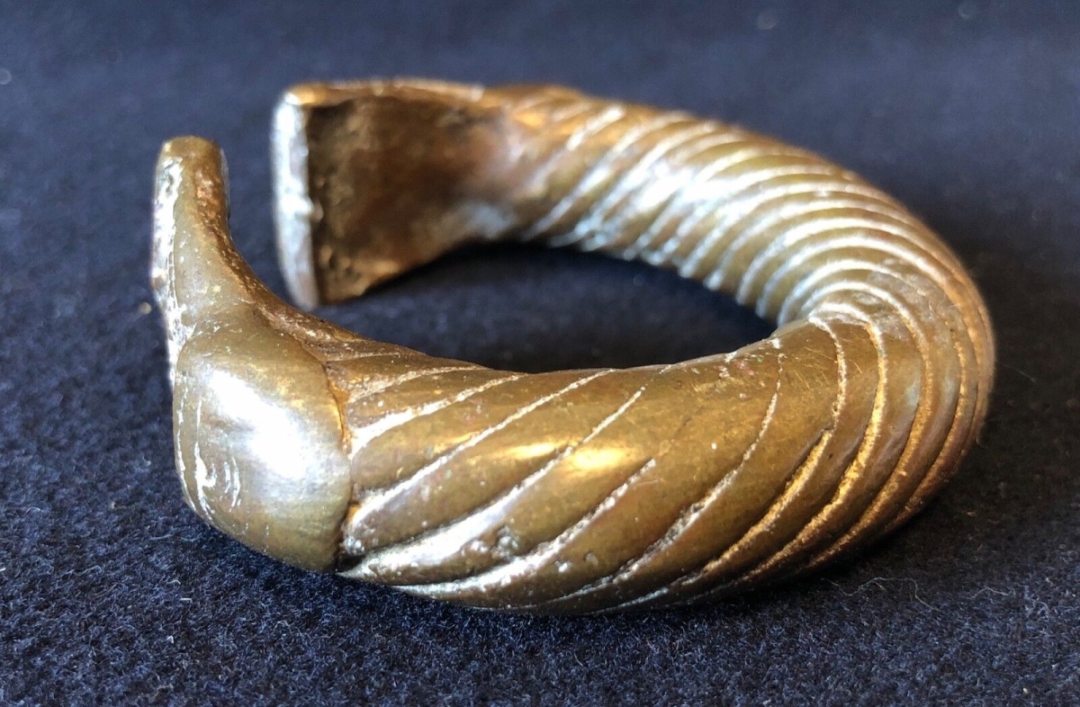 bracelet_torsade_bronze_minchika_nigeria_afrique__bracelet_monnaie_bijoux_
