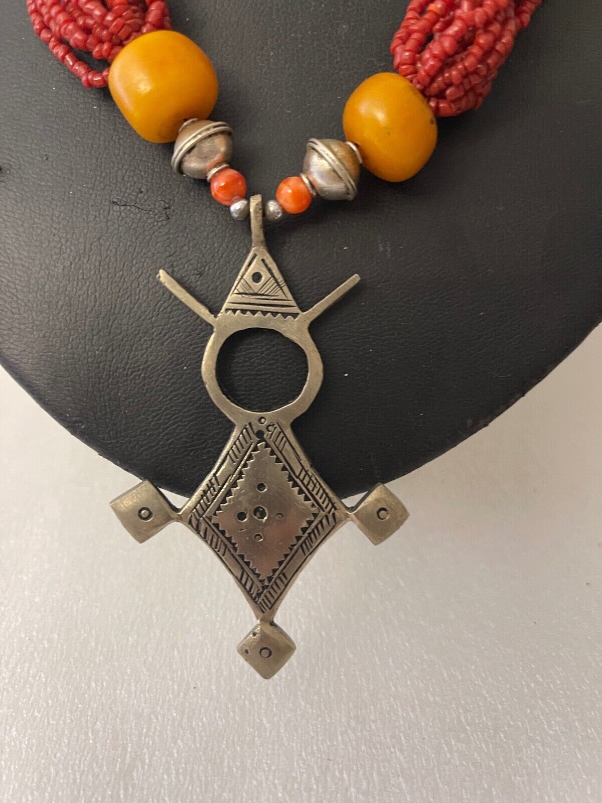 croix_du_sud_touareg_niger_collier_pendentif_tilya_piece_ancienne_afrique