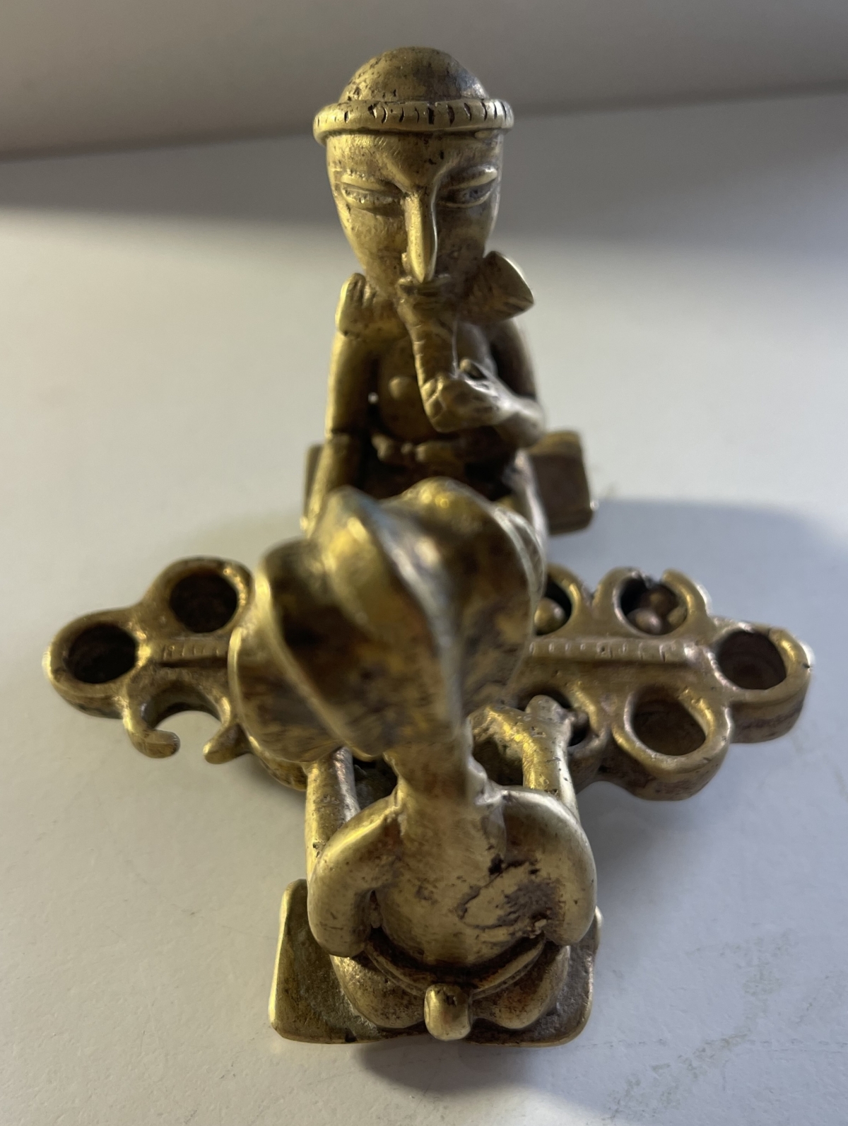 bronze_akan_ghana_scene_jeu_oware_awale_personnages_art_africain