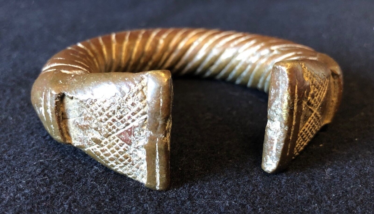bracelet_torsade_bronze_minchika_nigeria_afrique__bracelet_monnaie_bijoux_