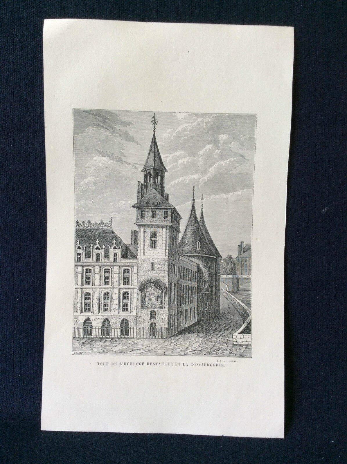 paris_tour_de_lhorloge_restauree_et_la_conciergerie_estampe_de_1856