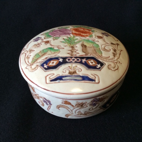 china,_boite_en_porcelaine_decor_de_fleurs_et_oiseaux___zhuanshu_script_xxe_zhongg