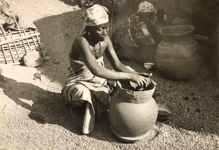 rhumsiki_cameroun__afrique_kapsiki__circa_1950__tirage_argentique__cameroon_poterie_