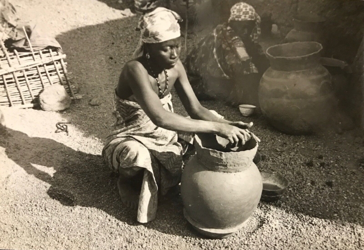 rhumsiki_cameroun__afrique_kapsiki__circa_1950__tirage_argentique__cameroon_poterie_