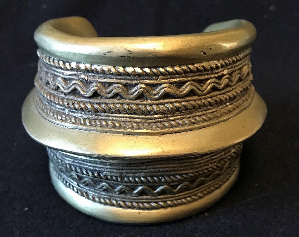 Bracelet Jonc Ancien D'Afrique Du Nord En Bronze Et Os - Pièce Ethnique Vintage