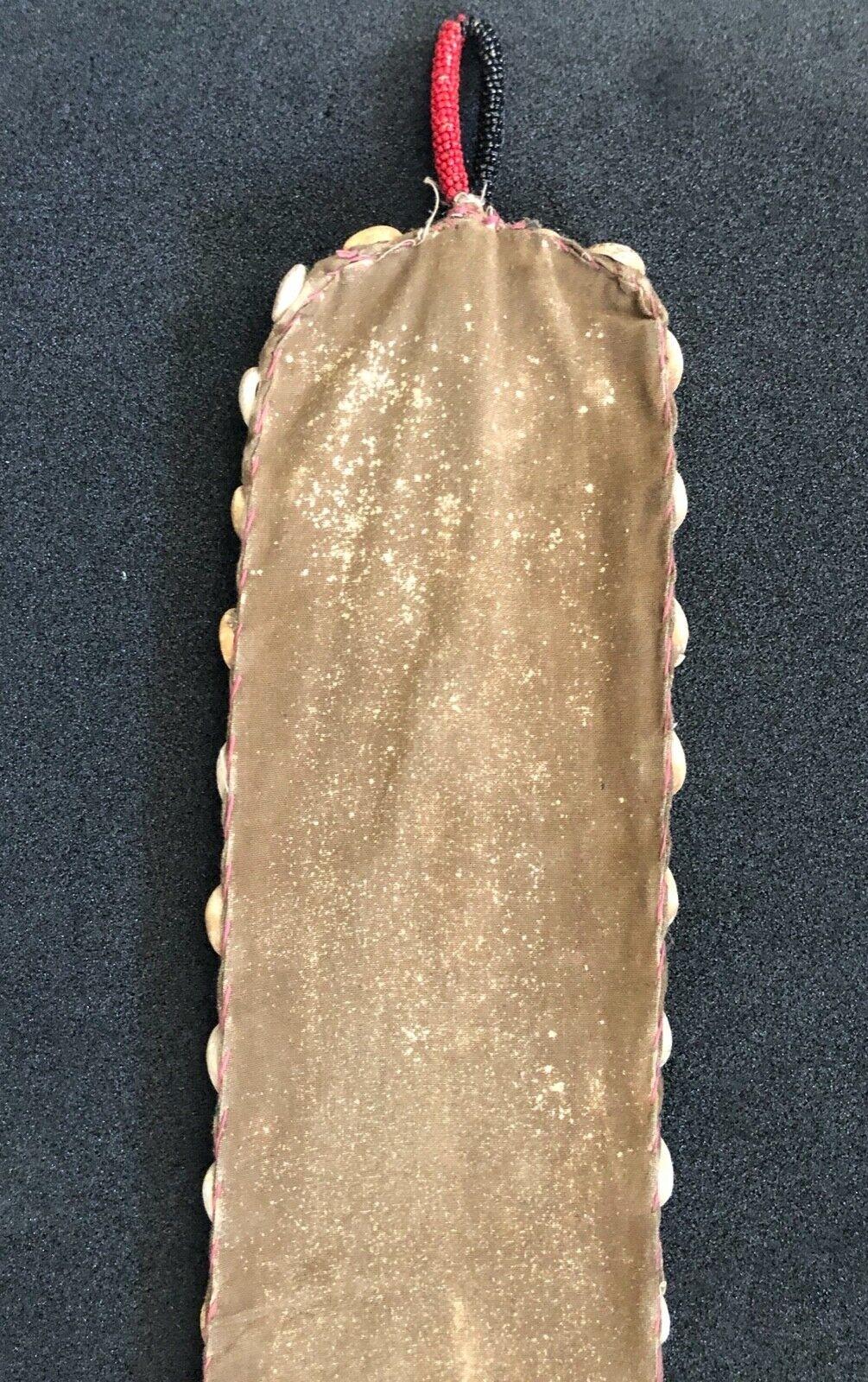 nigeria_yoruba_bretelle_de_tambour_1970_afrique_tissus_et_enormement_de_perles