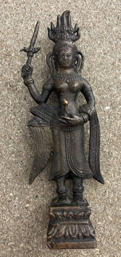 cambodge_devata_ou_apsara_stylisee_bronze_de_style_khmer_angkor_wat_xxe