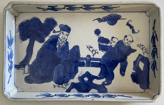 chine_petit_plat_en_porcelaine_blanc_bleu_xixe