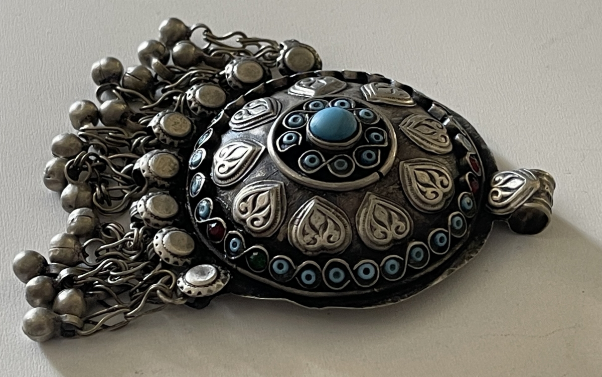 kuchi_afghanistan_ou_pakistan_pendentif_sonore_danse_tribal_amulette_1930???1960