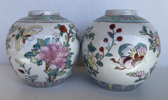 chine_paire_pots_a_gingembre_xixe_porcelaine_flore_et_papillon