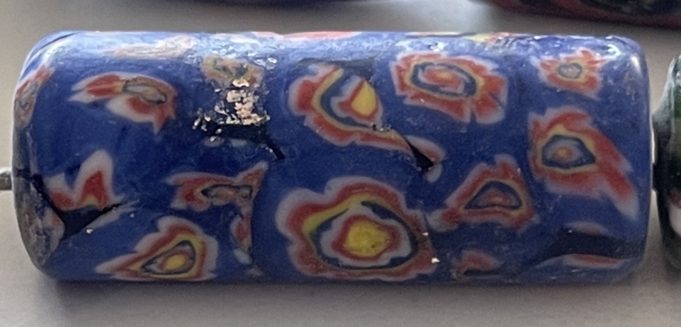 collier_ancien_en_perles_millefiori_murrine_venise_probable_168_g_37_cm