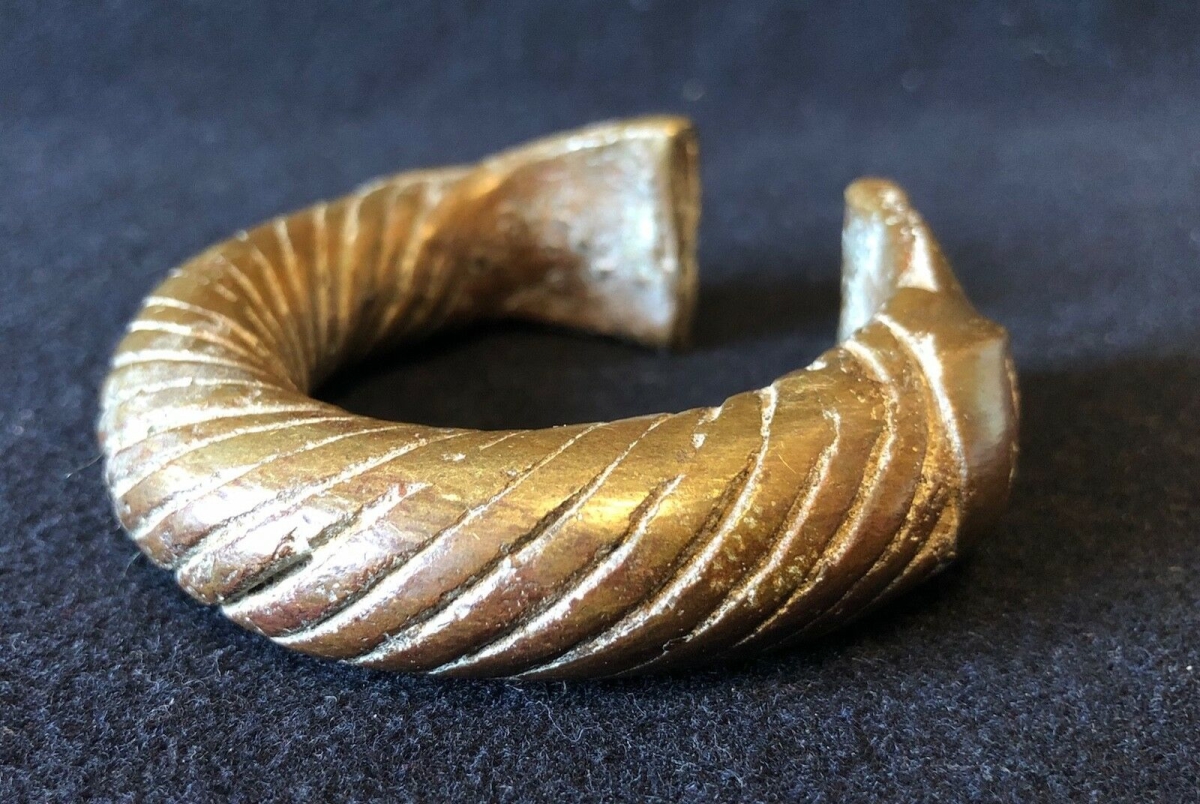 bracelet_torsade_bronze_minchika_nigeria_afrique__bracelet_monnaie_bijoux_