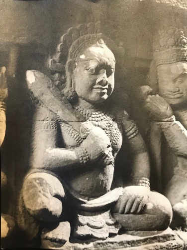 terrace_du_roi_lepreux_leper_king_angkor_thom_temples_angkor_cambodge_pot_n°4