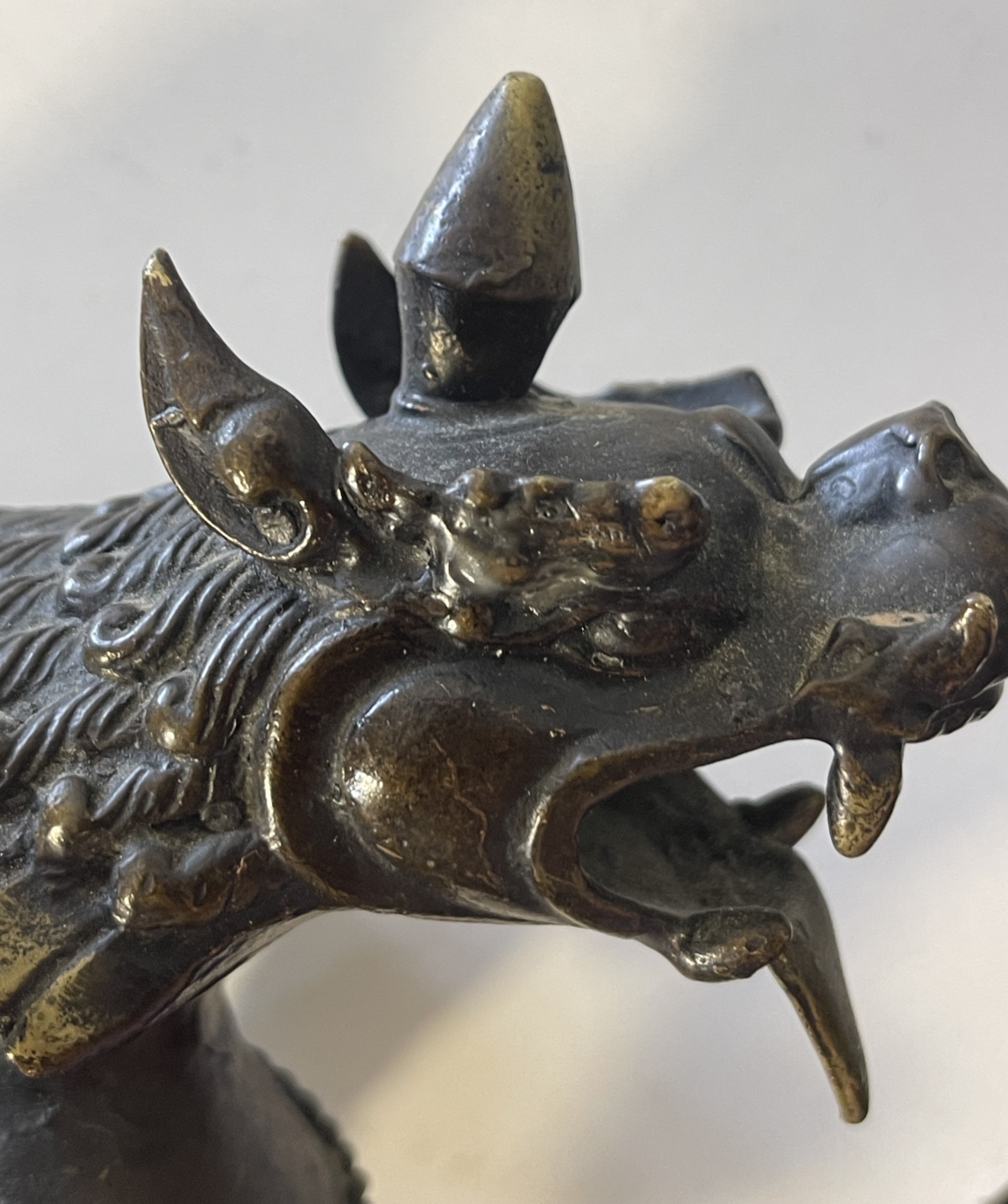 chine_pair_antique_chinese_bronze_mythical_guardian_beasts_male_female_19th