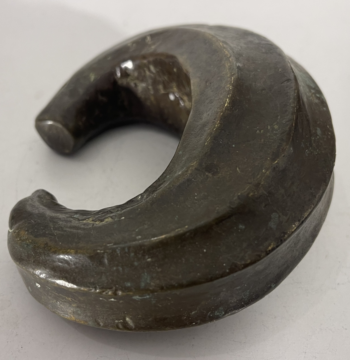 manille_igbo_nigeria_afrique_anneau_monnaie_de_prestige_bronze_2,6_kg_xixe