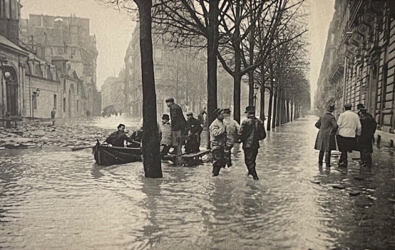 paris_inondation_boulevard_saint-germain_heliogravure_de_1910_france