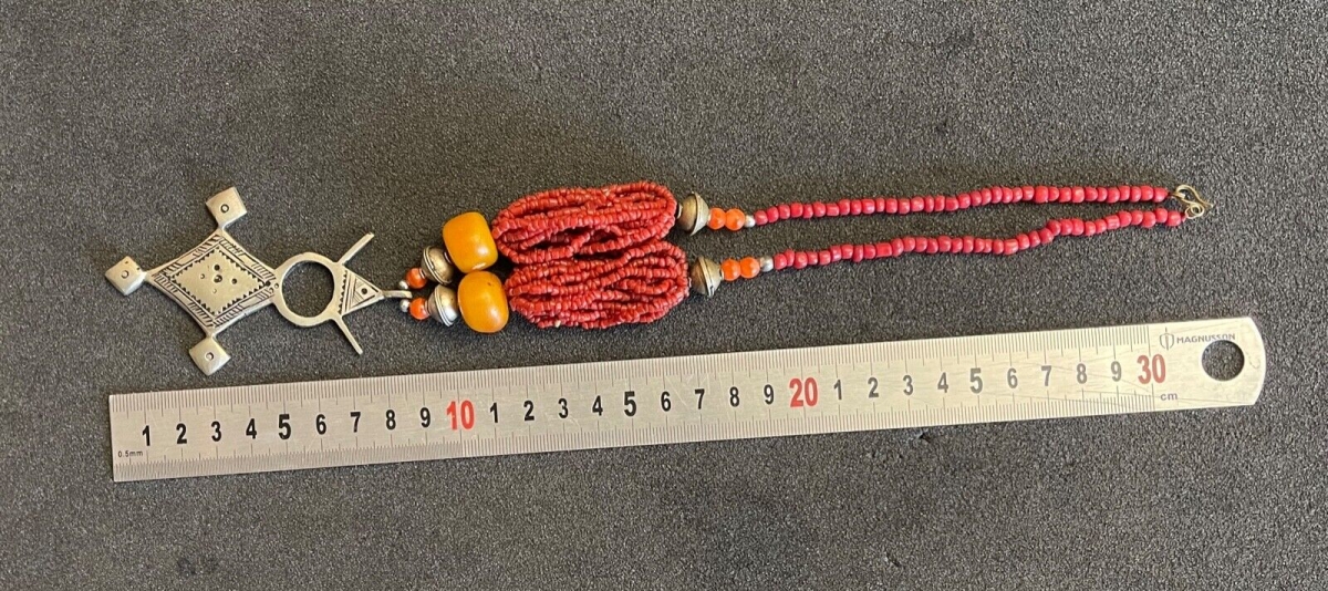 croix_du_sud_touareg_niger_collier_pendentif_tilya_piece_ancienne_afrique