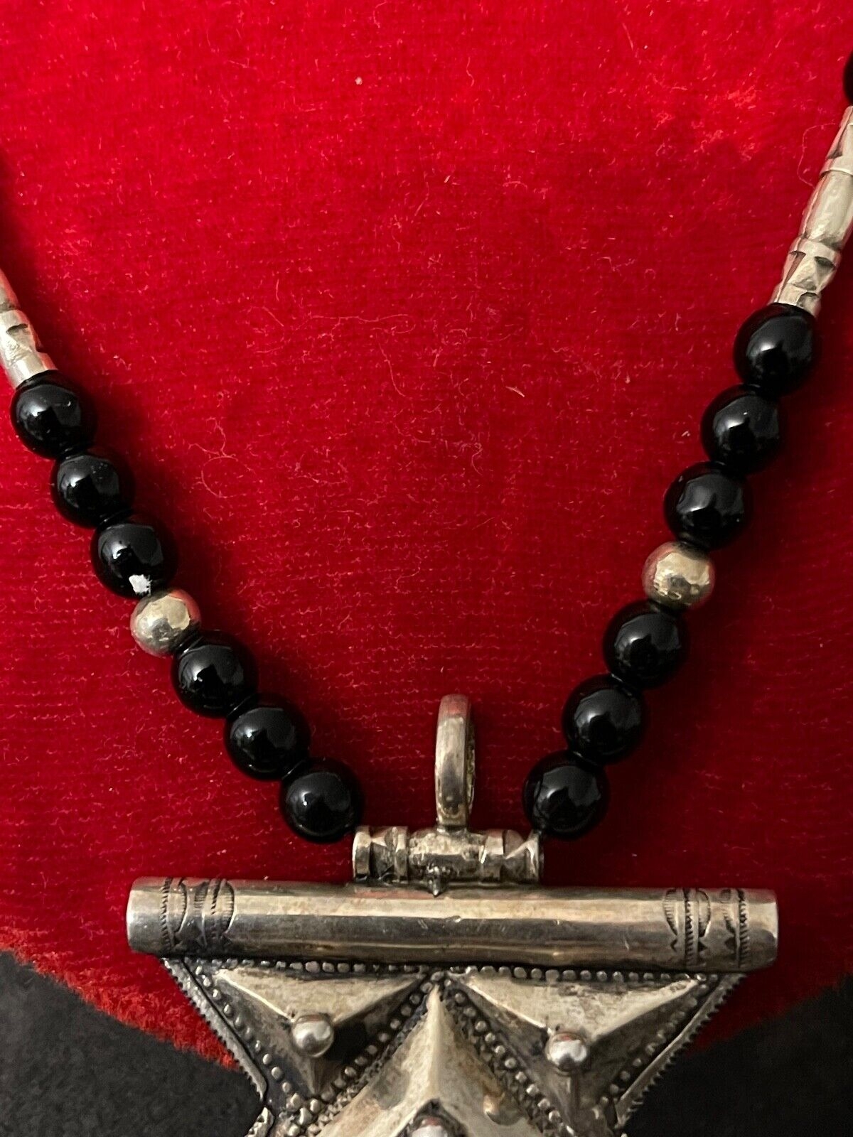 collier_touareg_grande_khomeissa_khomeissa_main_de_fatima_sahara_niger_xxe