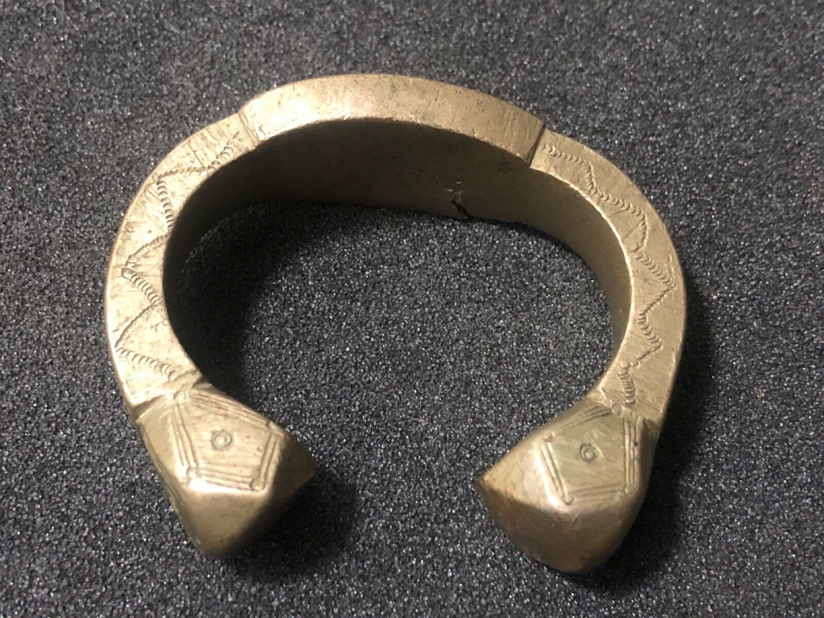 bracelet_monnaie__zone_sahelienne,_niger_avant_1948__afrique_