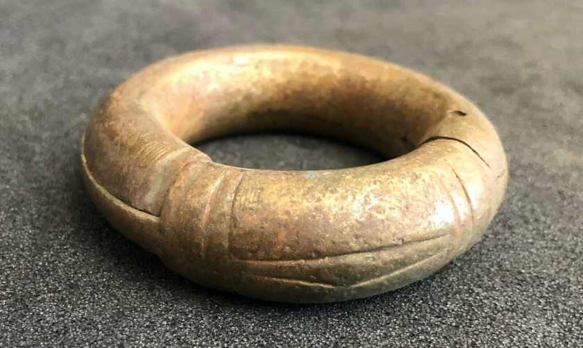 bracelet_en_bronze_d???esclave__peul__386_grammes__niger,_mali,_afrique__bijoux_esclavagisme_