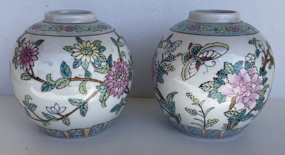 chine_paire_pots_a_gingembre_xixe_porcelaine_flore_et_papillon