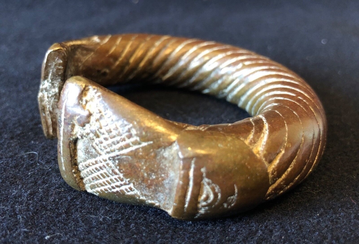 bracelet_torsade_bronze_minchika_nigeria_afrique__bracelet_monnaie_bijoux_