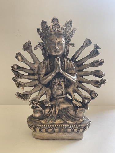 bodhisattva_avalokite??vara_aux_mille_bras_forme_tantrique_du_bouddha_chine
